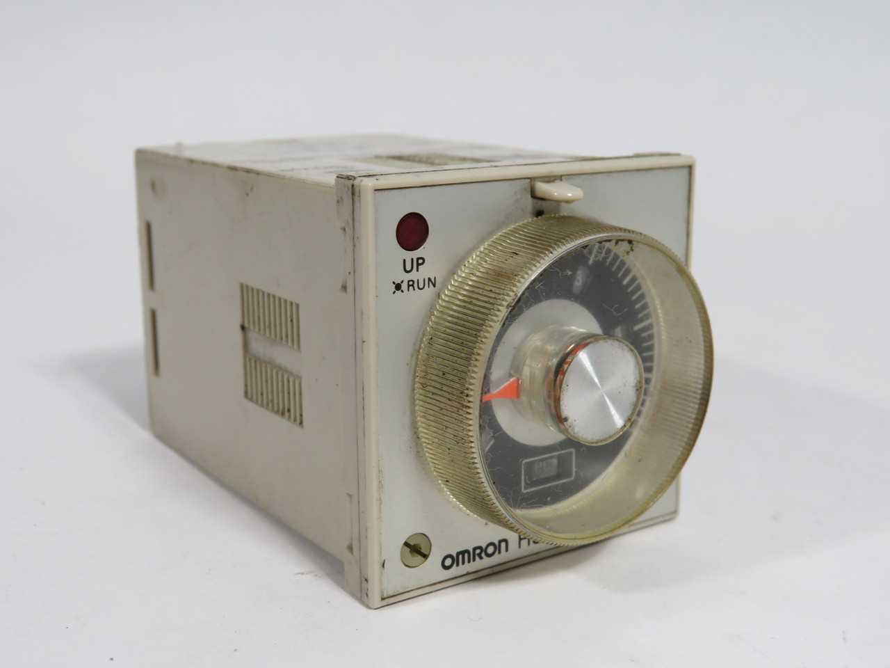 Omron H3BA-8 AC100/110/120 Solid State Timer 100/110/120V SHELF WEAR USED