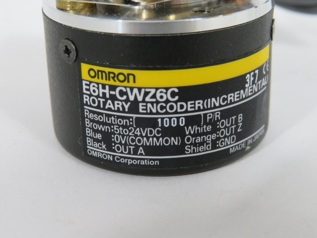Omron E6H-CWZ6C Rotary Encoder 5-24VDC 1000P/R 0.5m DMG Box NEW