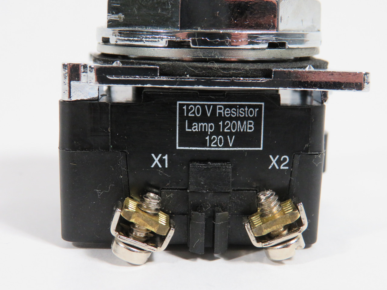 Cutler-Hammer 10250T201NC1N Incandescent Pilot Light 120V Resistor Red Lens USED