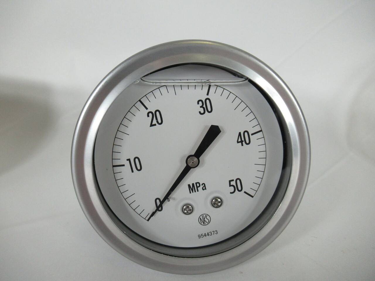 NKS GV47-143 Glycerin Filled Pressure Gauge 50MPa 100mm G1/2B NEW