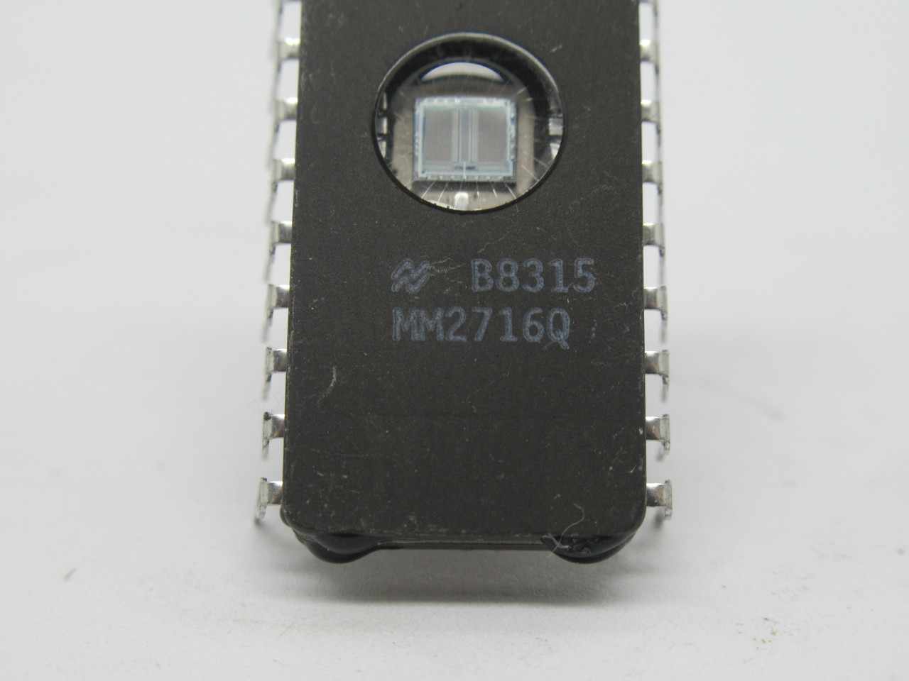 National MM2716Q IC Chip 8Bit UV Erasable PROM 24Pin USED