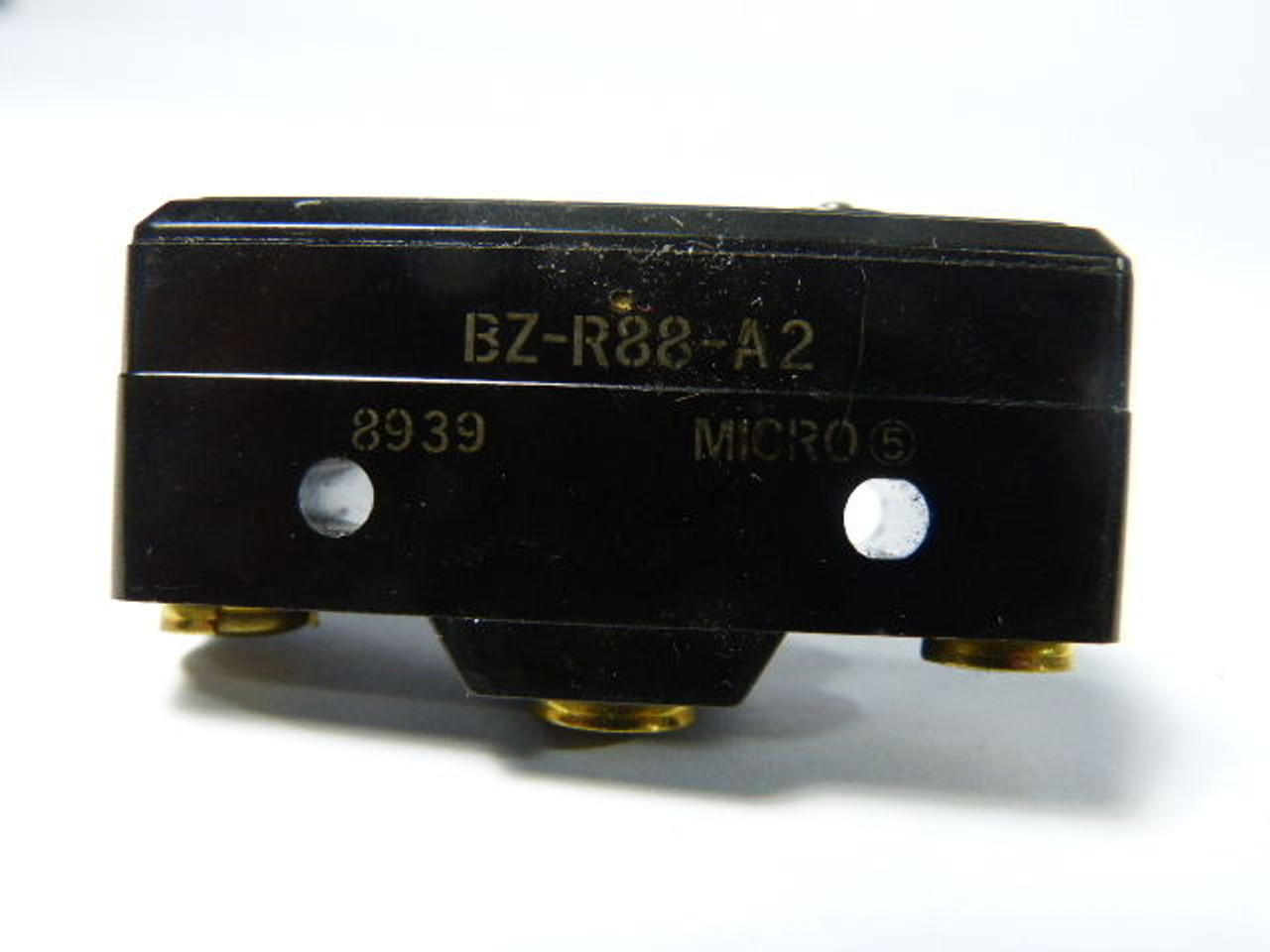Microswitch BZ-R88-A2 Snap Action Pin Plunger Micro Switch 125/250/480V USED