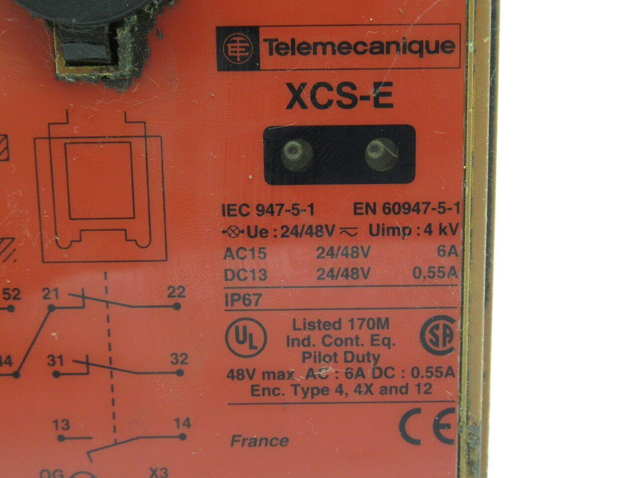 Telemecanique XCS-E7511 Slow Break Safety Switch 2NC/1NO 3P 24/48V NO LABEL USED