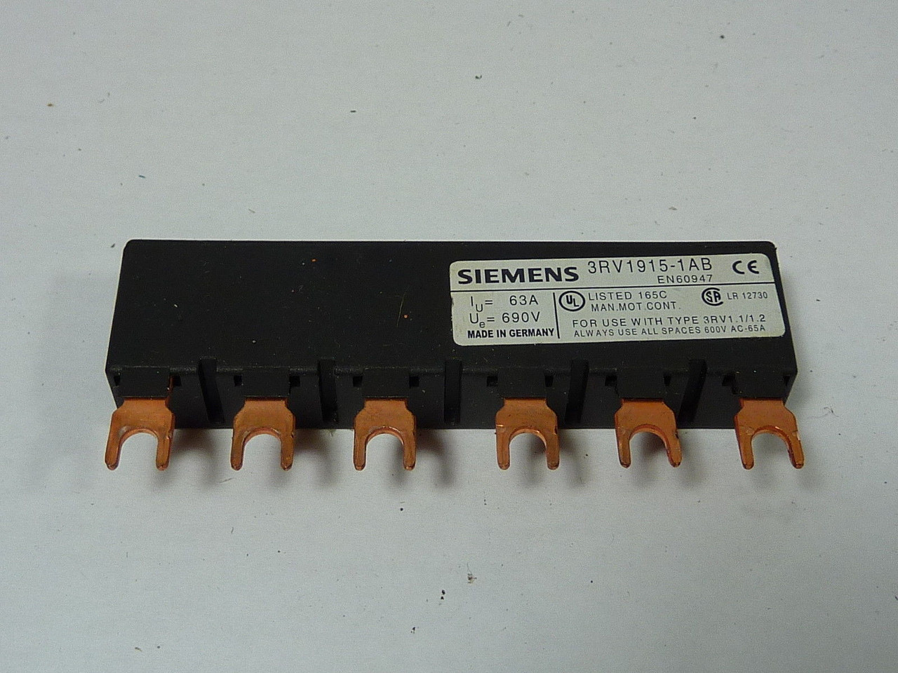 Siemens 3RV1915-1AB Aux. Line Feeder Bar USED