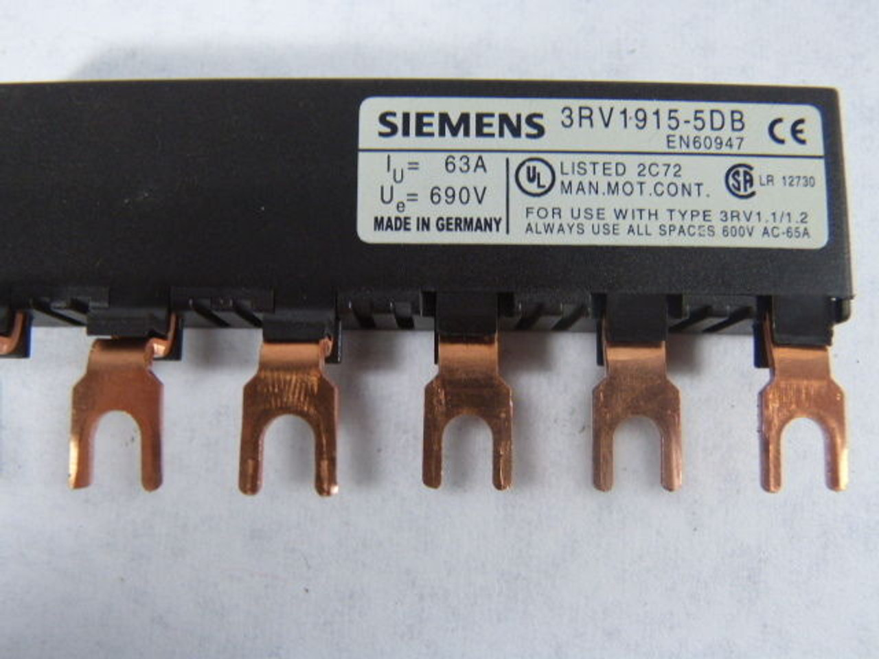 Siemens 3RV1-915-5DB 3-Phase Busbar Connector 63A 690V USED