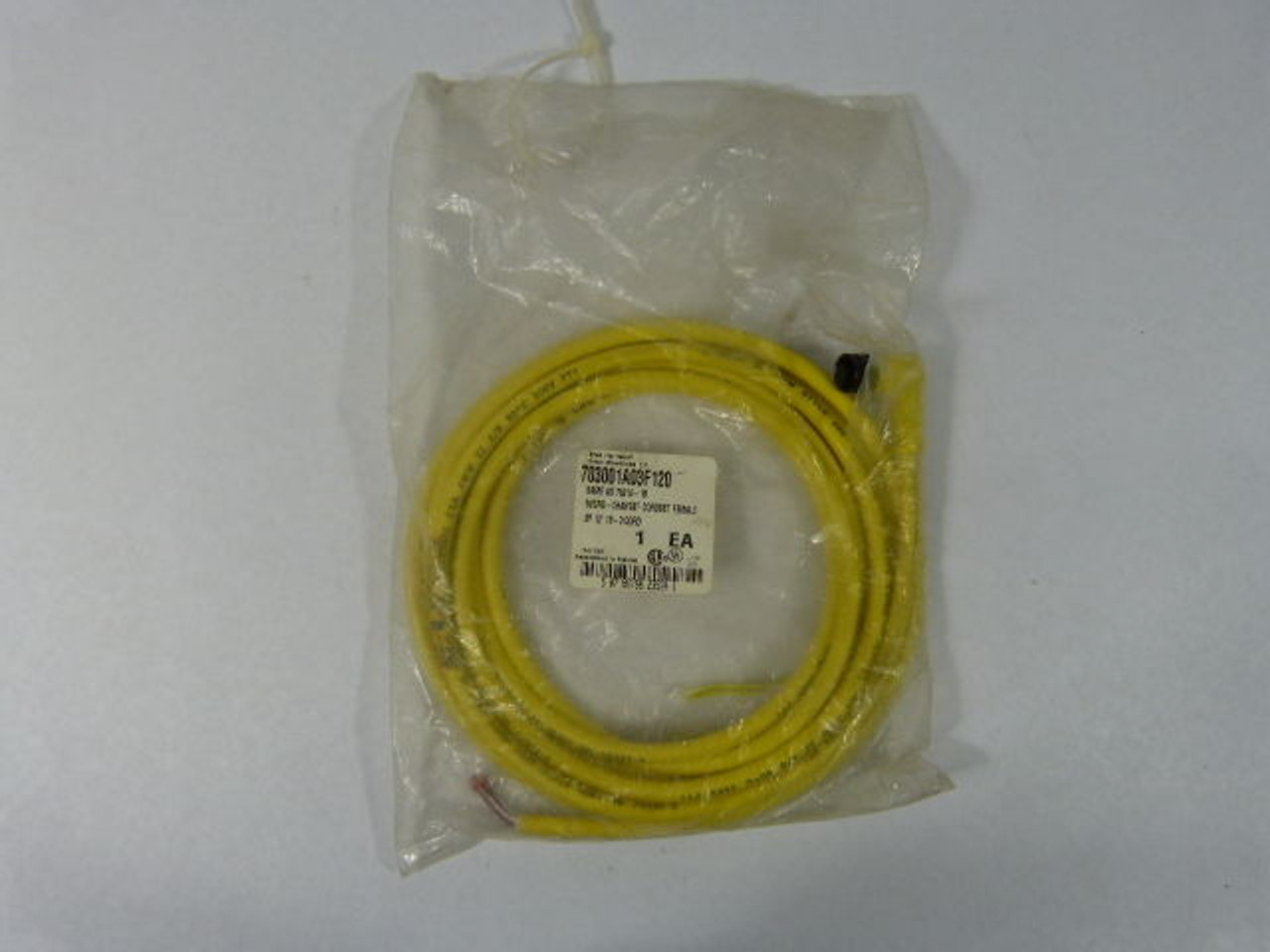 Brad Harrison 703001A03F120 Female Cordset 3-Pin ! NEW !