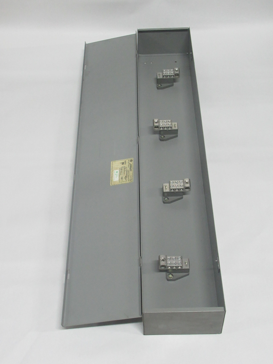 BEL T4204 Splitter Trough 225A 600V SHELF WEAR USED