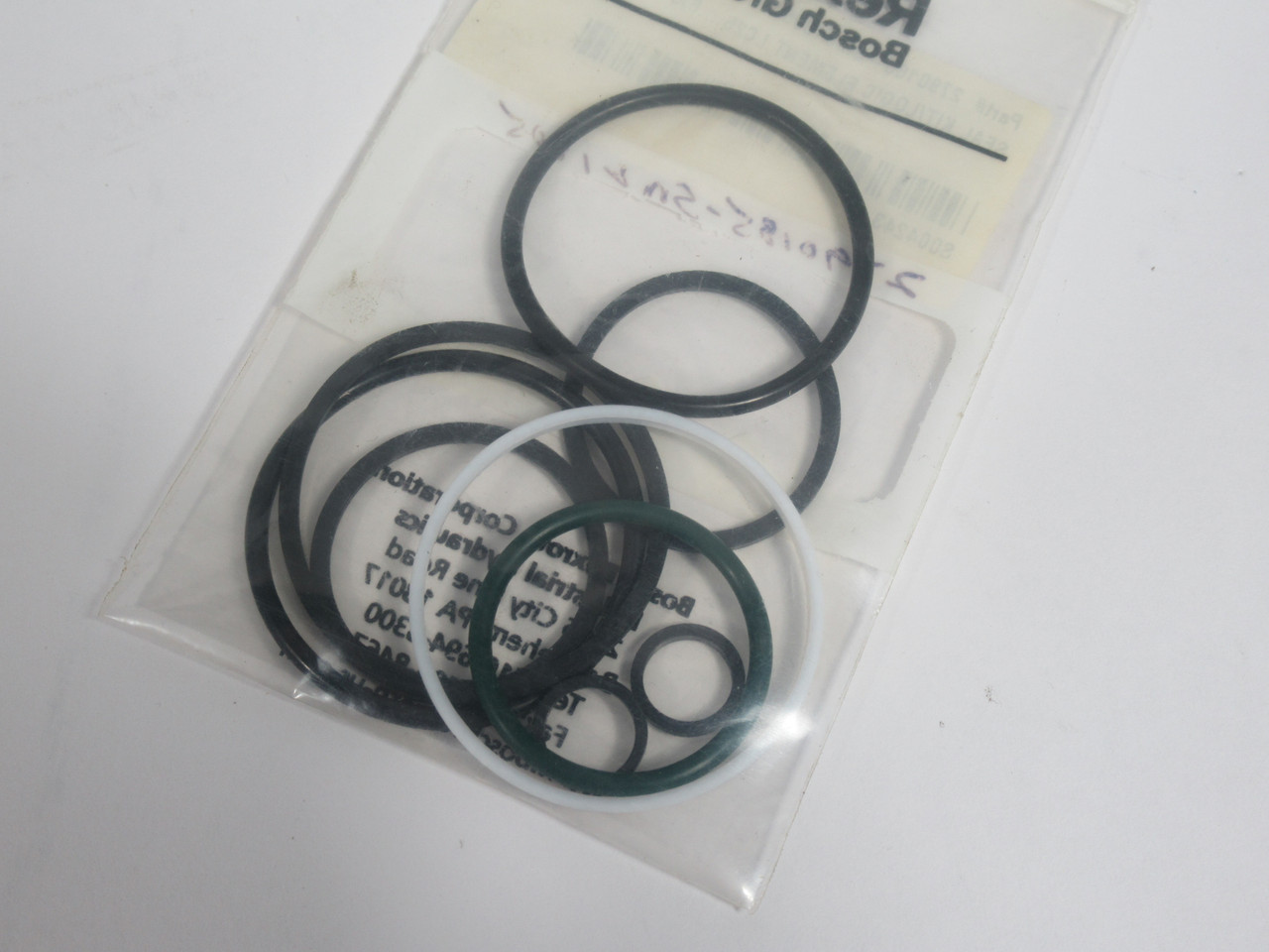 Bosch Rexroth R900314354 Seal Kit for LC25.-6XL Cartridge Valve *NO LABEL* NWB
