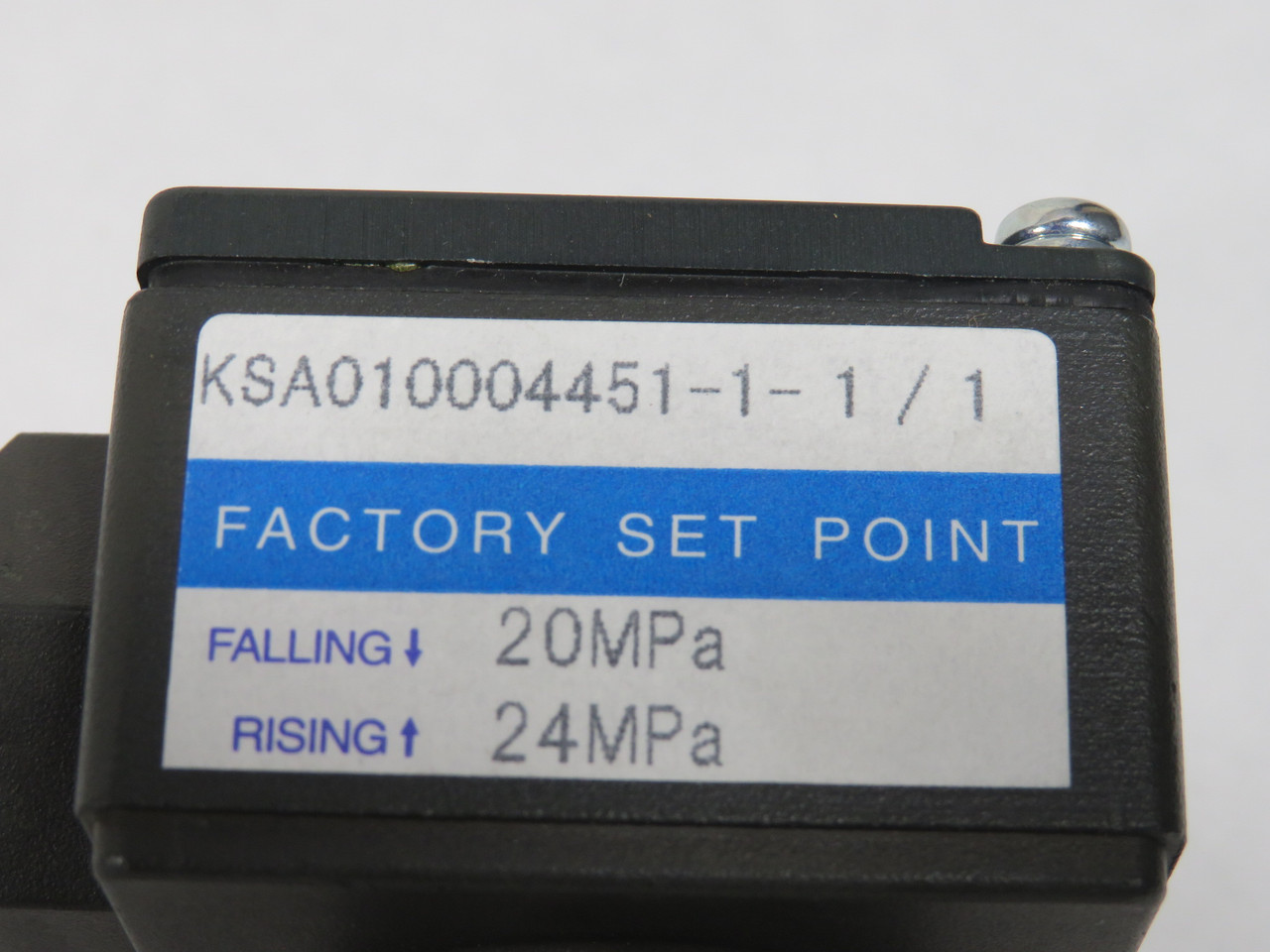 Taihei Boeki PZA50T Pressure Switch 12-28VDC 50MPa Range PRE-ASSEMBLED NEW