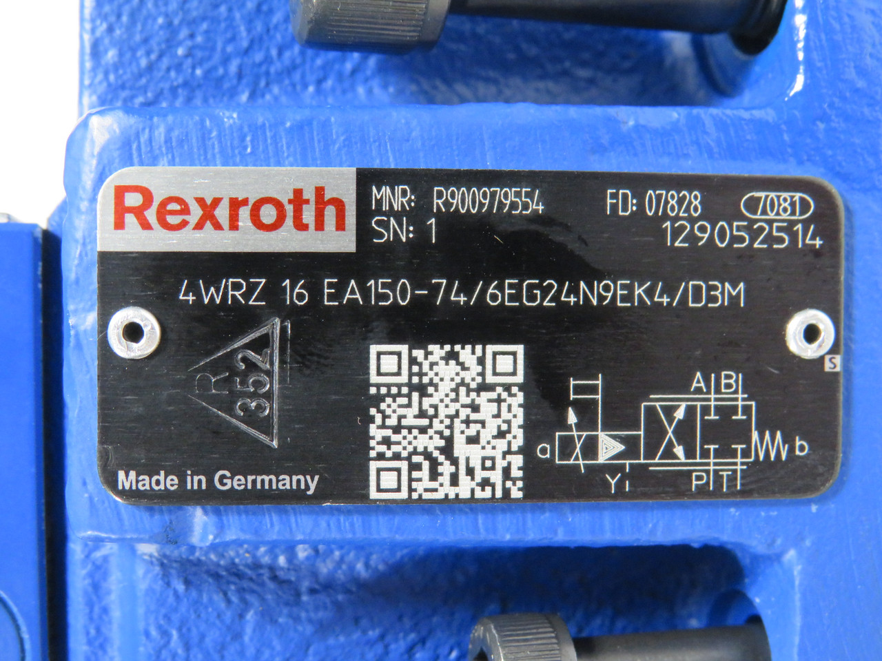 Rexroth R900956637 Directional Control Valve Assembly 12-240VAC/DC NOP