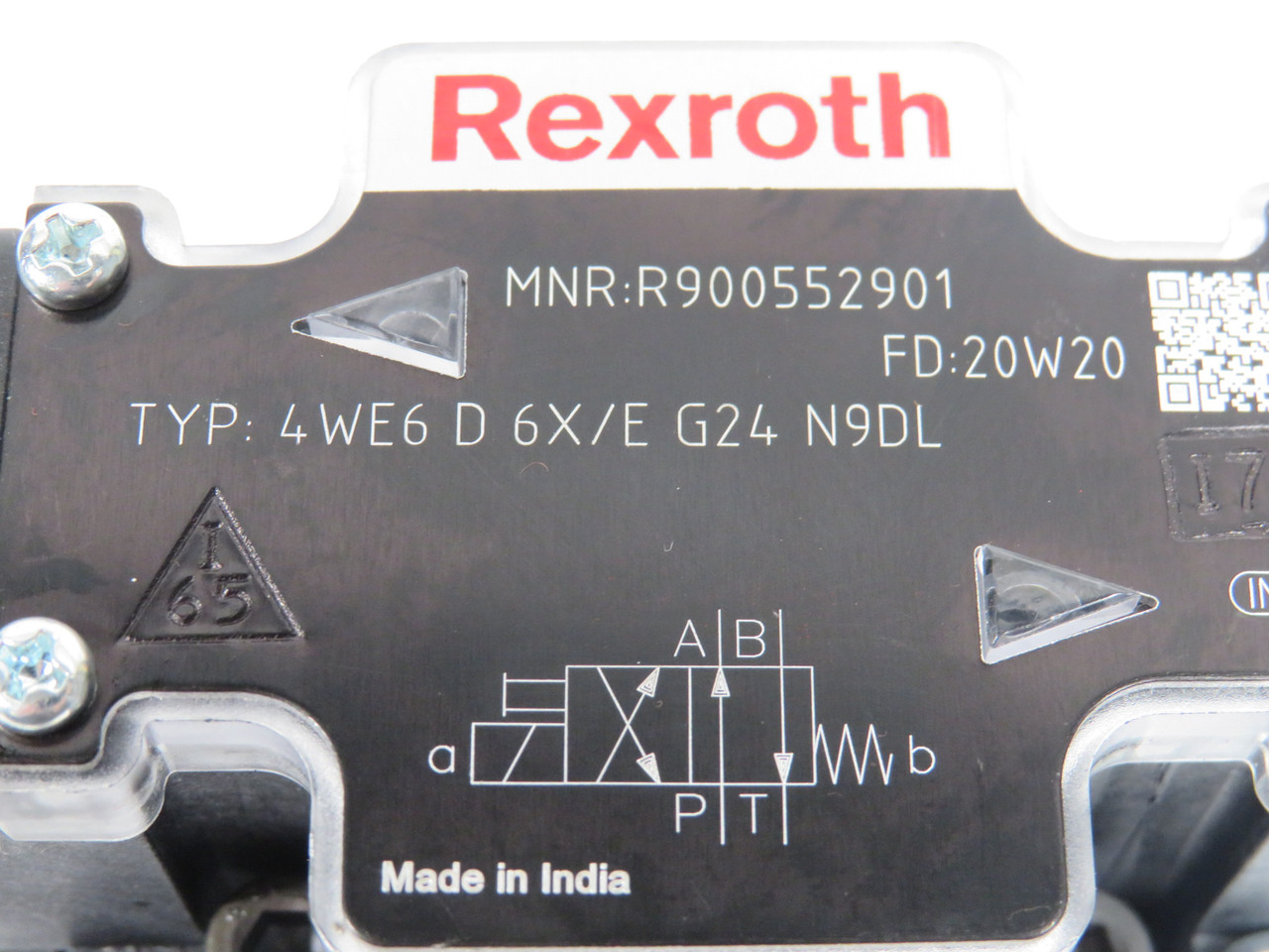 Rexroth R900552901 Directional Spool Valve 24VDC 4WE6 D 6X/E G24 N9DL NOP