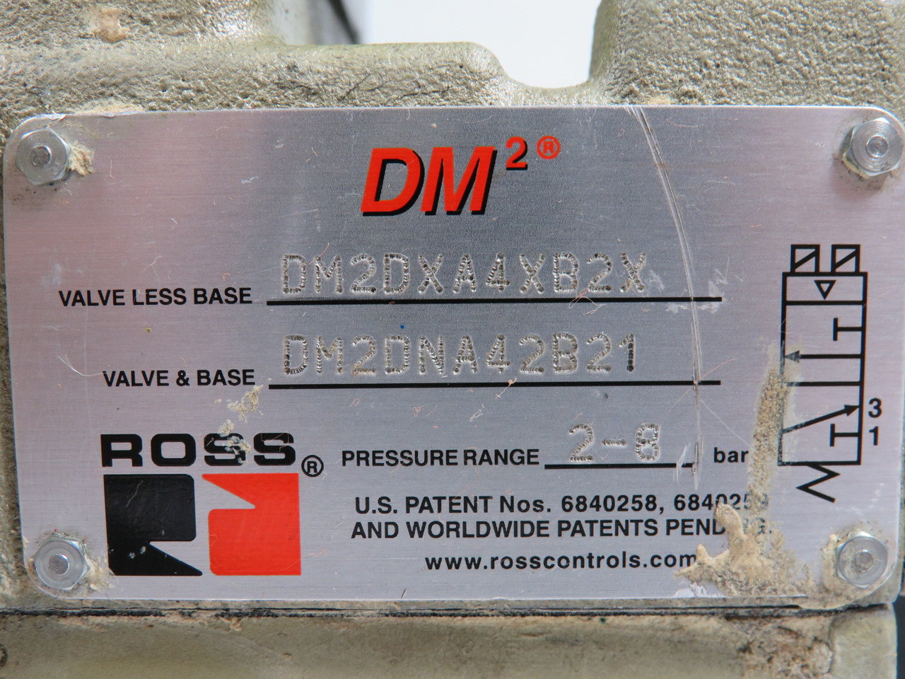 Ross Controls DM2DNA42B21 Electropneumatic Double Valve COSMETIC DAMAGE USED