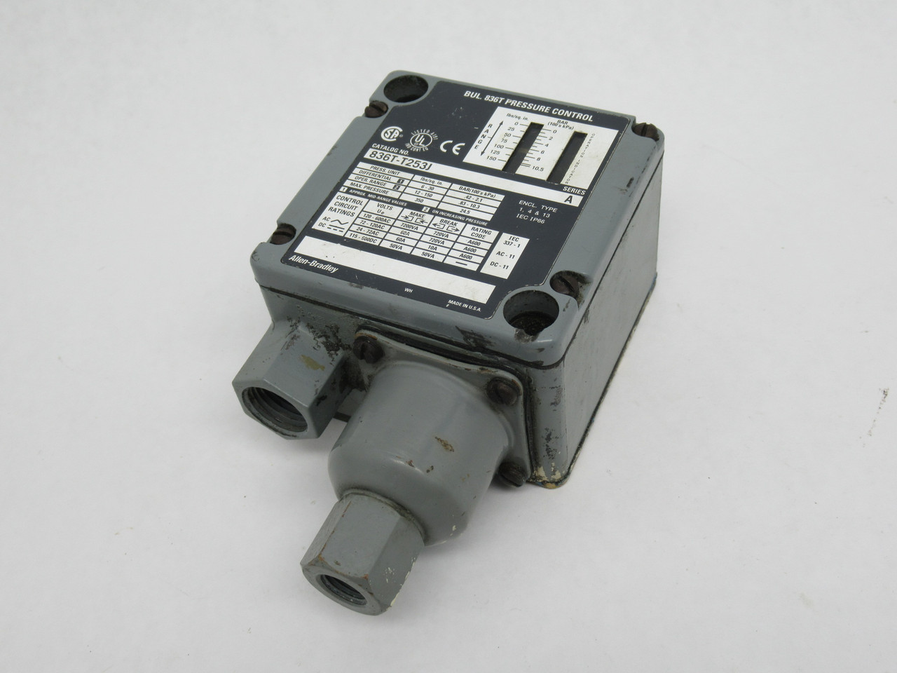 Allen-Bradley 836T-T253J Series A Pressure Control SHELF WEAR USED