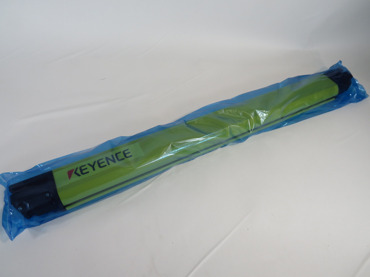 Keyence SL-V55FM Light Curtain Main Unit 24VDC 500mA DMG'D PACKAGING NEW