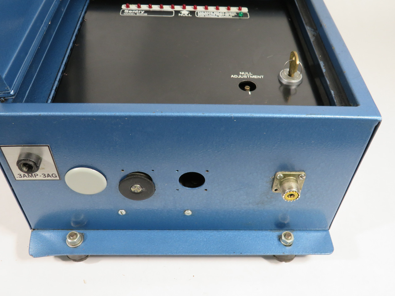 Weldotron 8003B Sentry Proximity Sensing Module Missing Outer Latch/Has Key USED