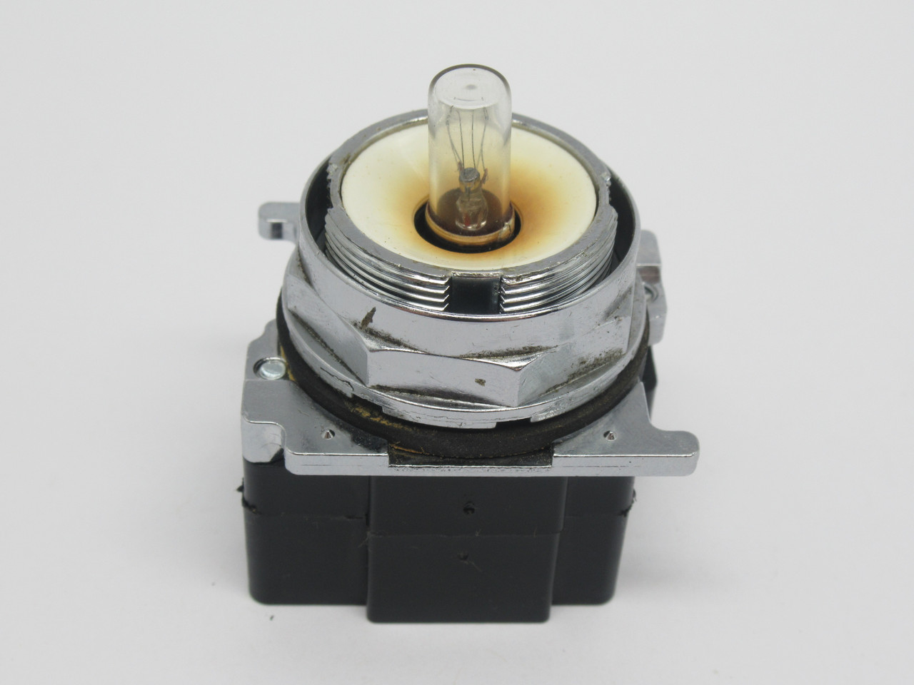 Cutler-Hammer 10250T201NC4N Incandescent Indicating Light 120V Blue Lens USED
