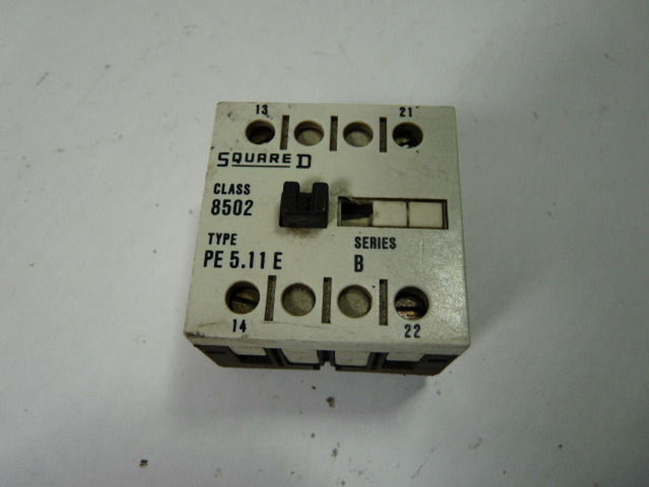 Square D 8502-PE5.11E Auxiliary Contact Block 660V 12A 1NO 1NC USED