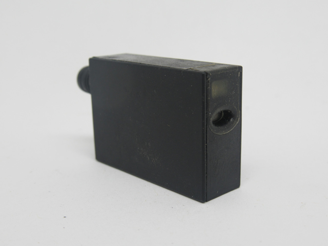 IFM OJ5058 Laser Diffuse Reflection Sensor PNP 7-150mm Range 10-30VDC 13mA USED