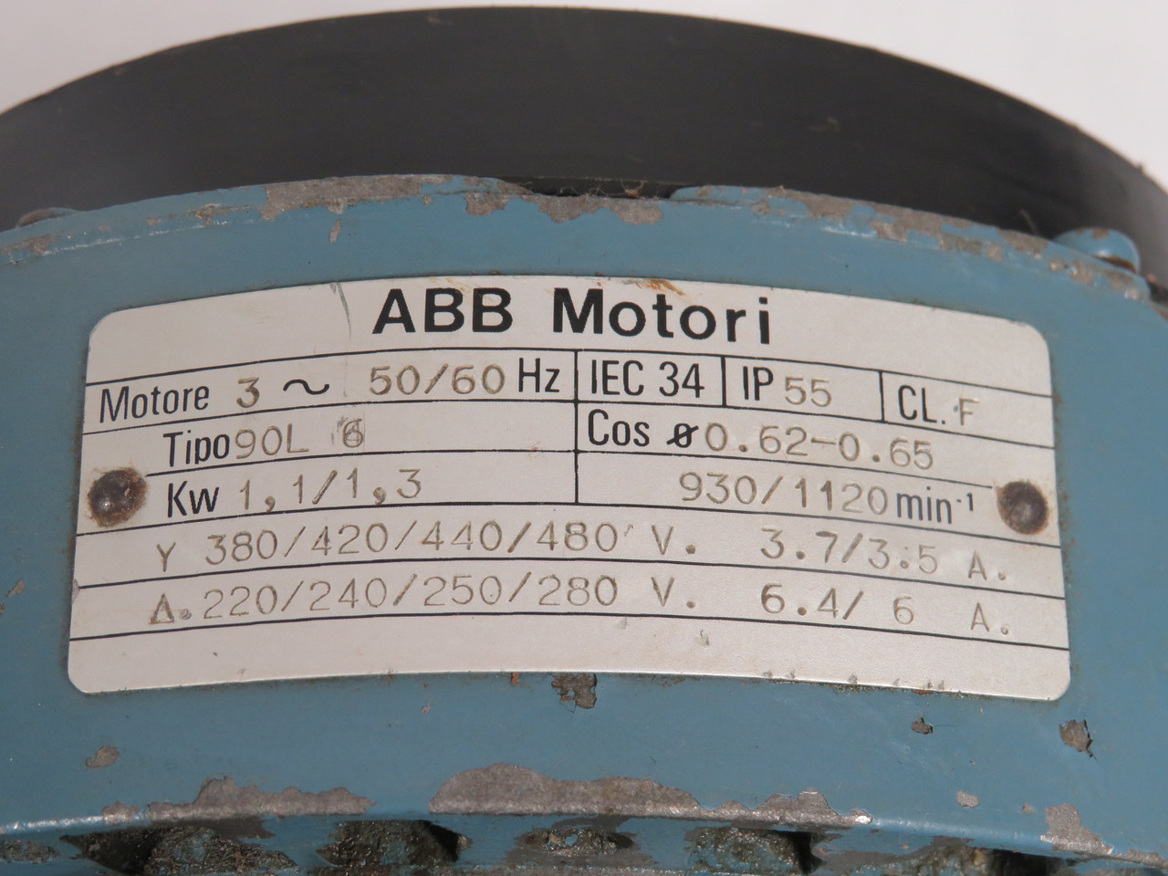 ABB AC Gearmotor 1.1/1.3kW 930/1120RPM 380/420/440/480V 3Ph 3.7/3.5A USED