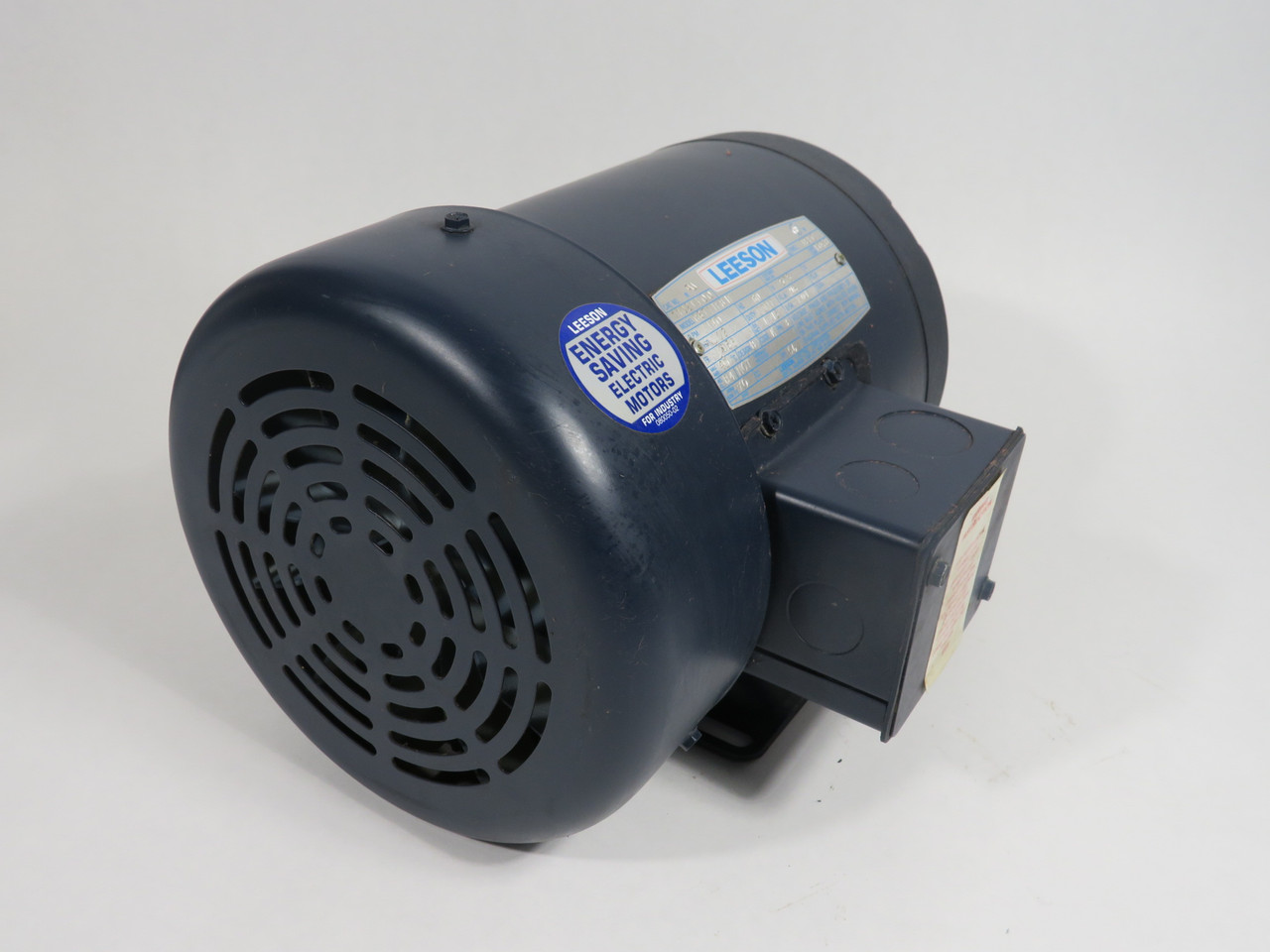 Leeson C6T11FB1E 1/2HP 1140RPM 575V D56 TEFC 3Ph 0.96FLA 60Hz SHELF WEAR NOP