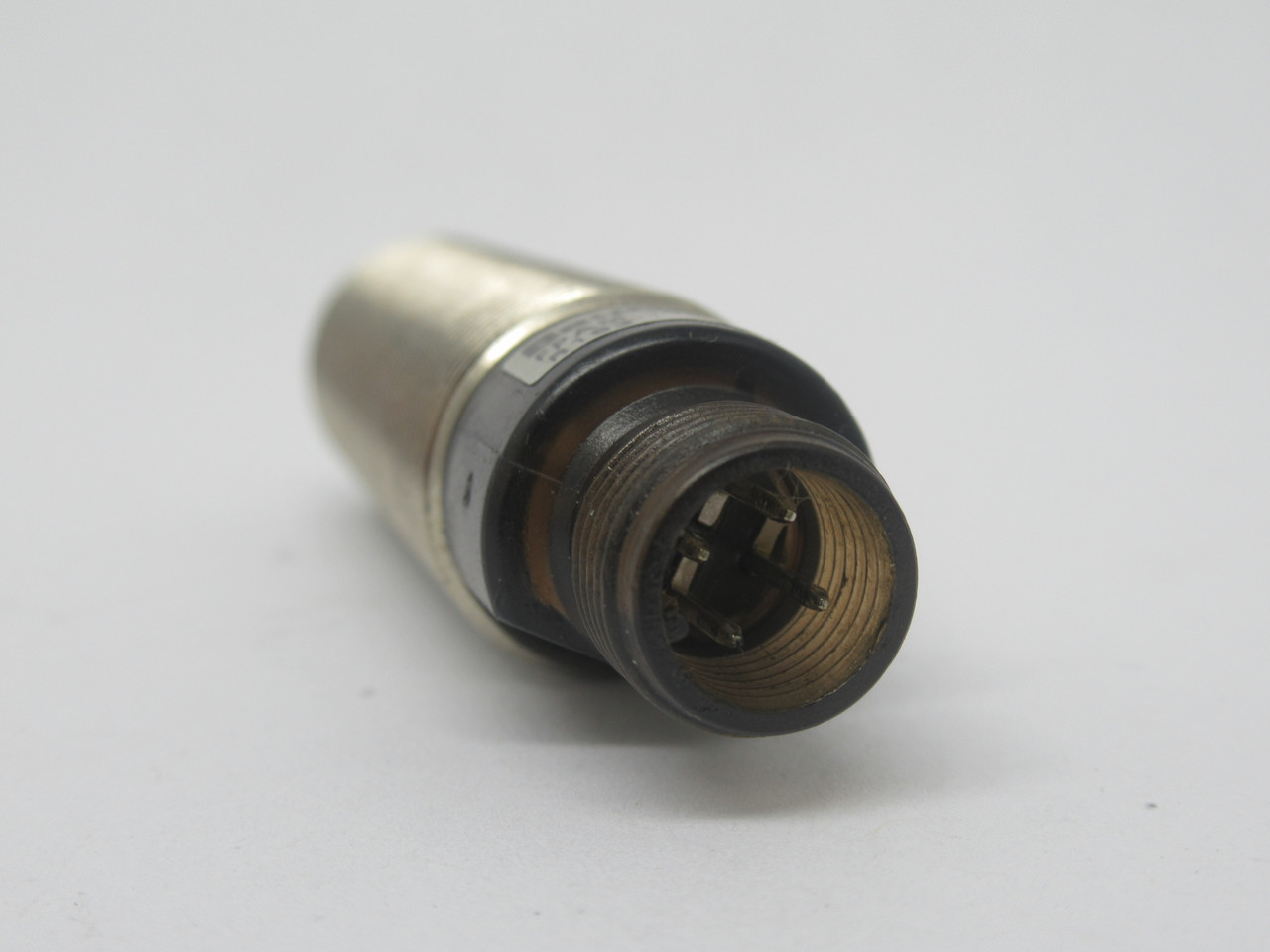 Baumer FPAM-18P3151/S14 Retro-Reflective Sensor 4m Range PNP *NO WASHER* USED