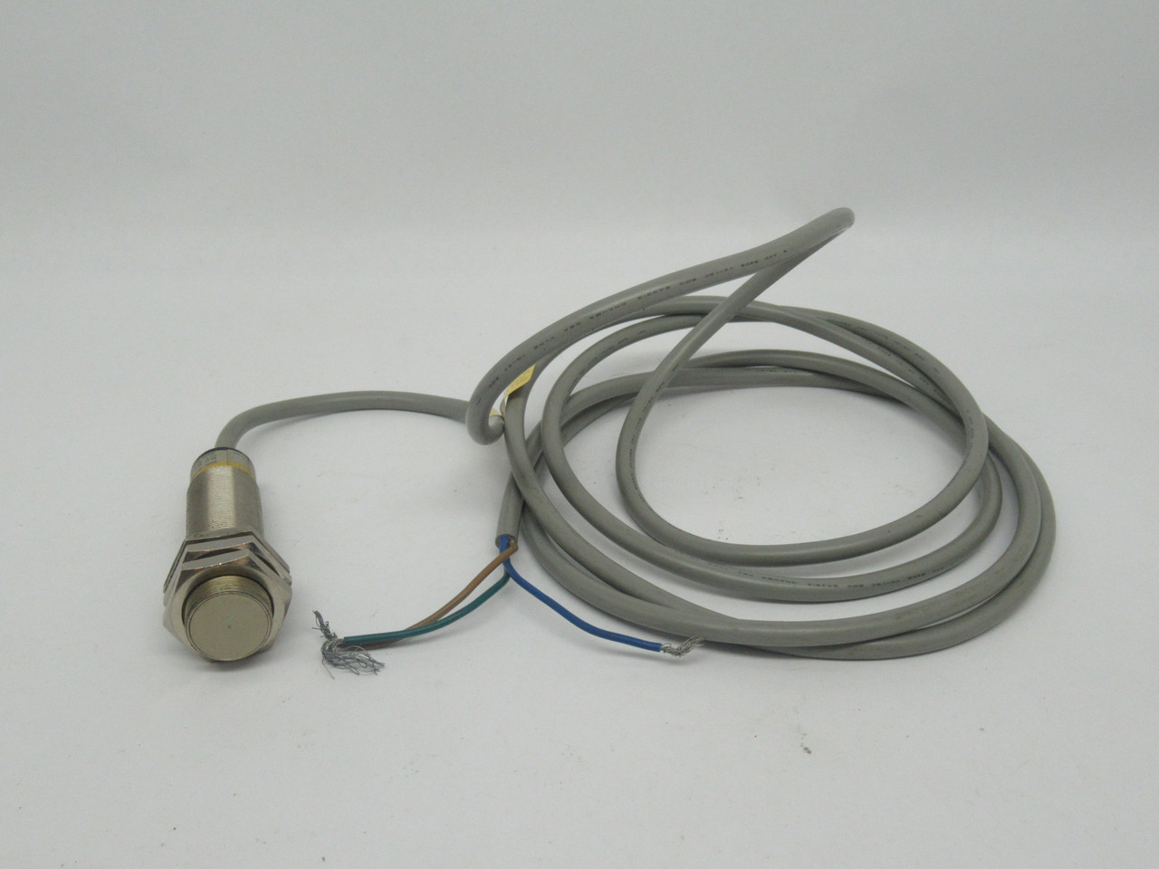 Omron TL-X5Y2-GL Proximity Sensor 5mm Range 24-240VAC 2m Length 1.2A USED