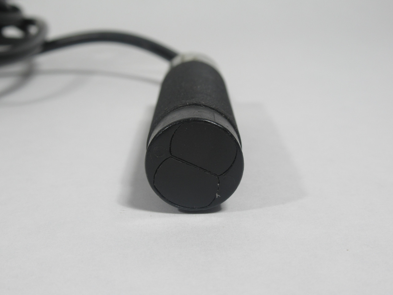 Telemecanique XUB-H02313 Photoelectric Sensor 12/24VDC 4m Length USED