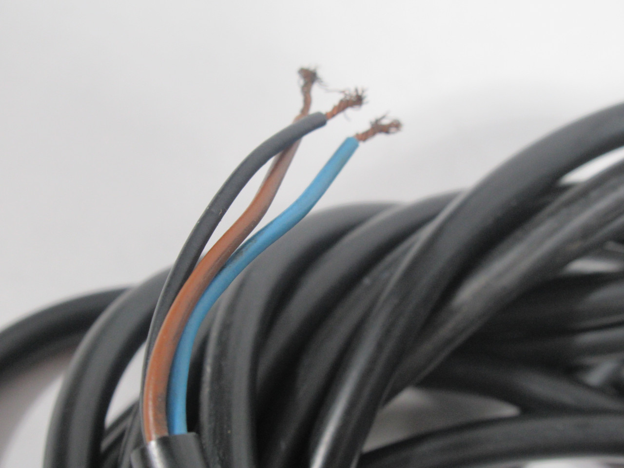 Telemecanique XUB-H02313 Photoelectric Sensor 12/24VDC 4m Length USED