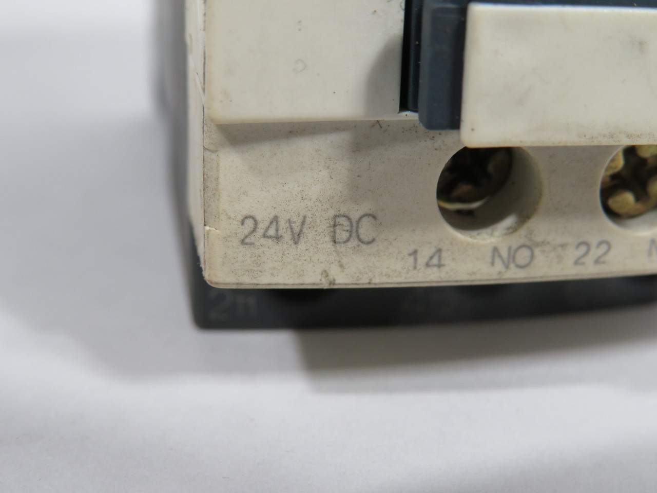 Telemecanique LC1-D18BD Contactor 24VDC SHELF WEAR USED