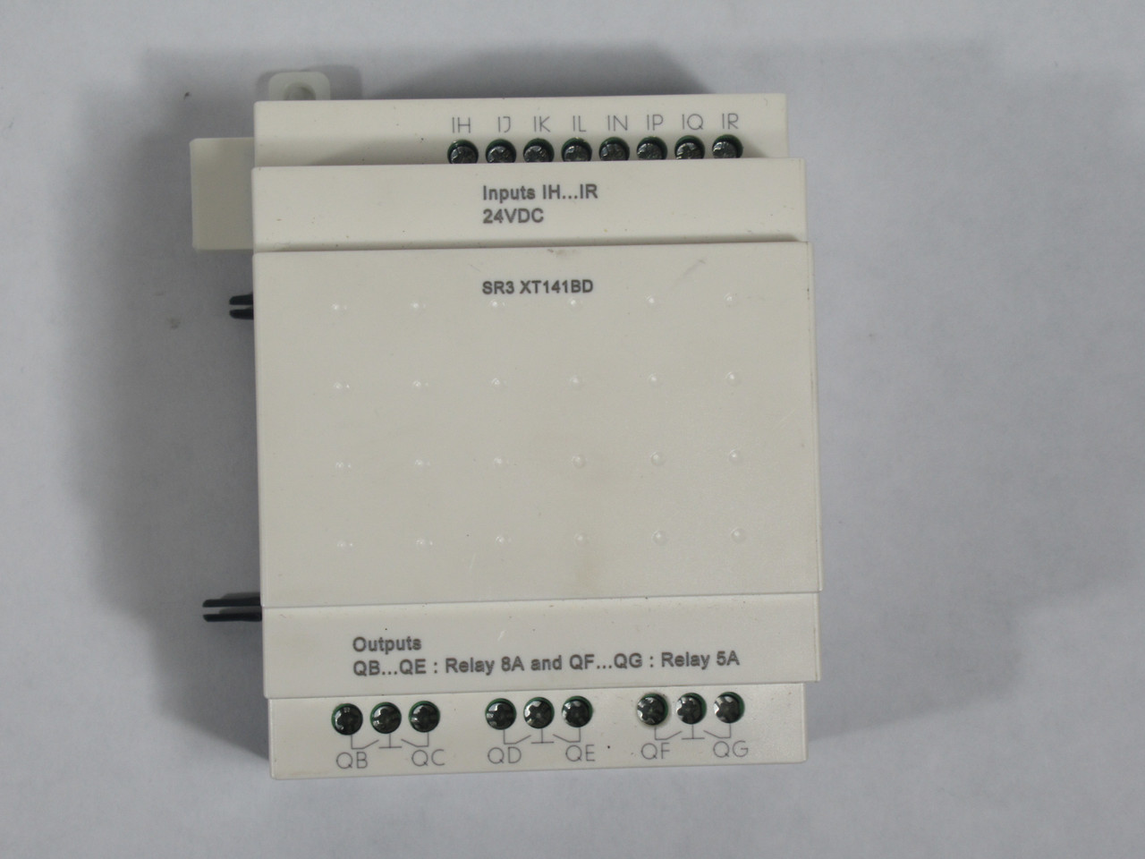 Schneider Electric SR3XT141BD Discrete I/O Expansion Module 14I/O 24VDC USED