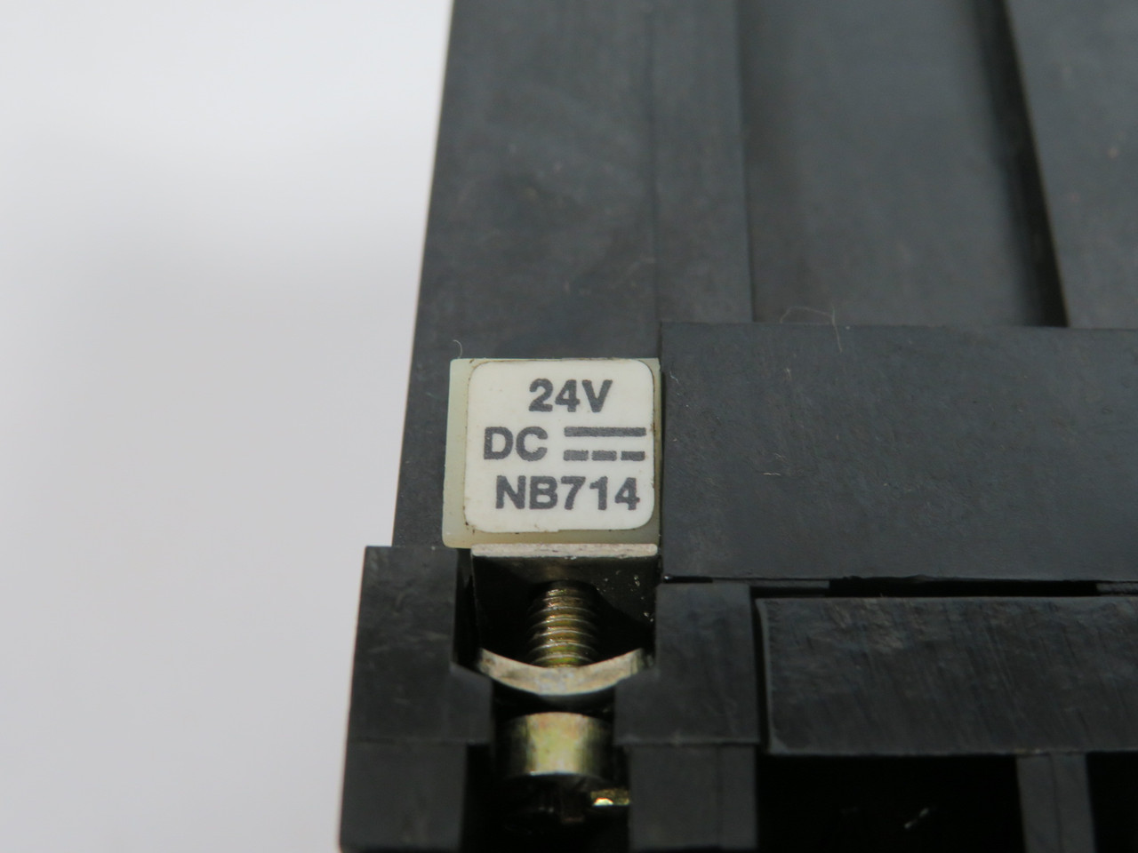 Allen-Bradley 100-A30NZ243 Contactor 3-Pole 30A 24VDC Coil SHELF WEAR USED