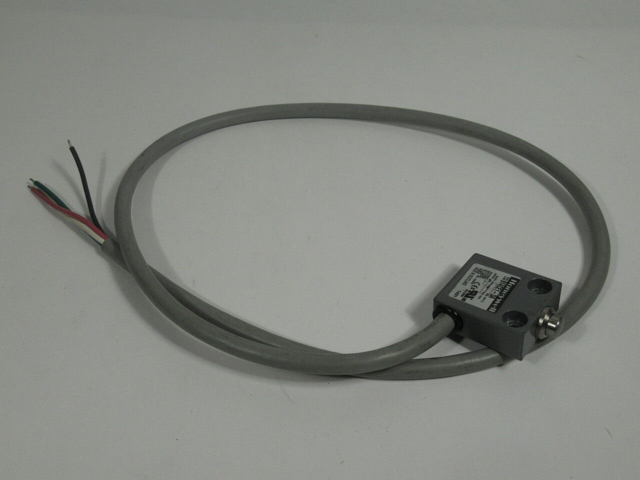 Honeywell 914CE1-3A Microswitch Limit Switch 1/10HP 250VAC 5A 35" Cable USED