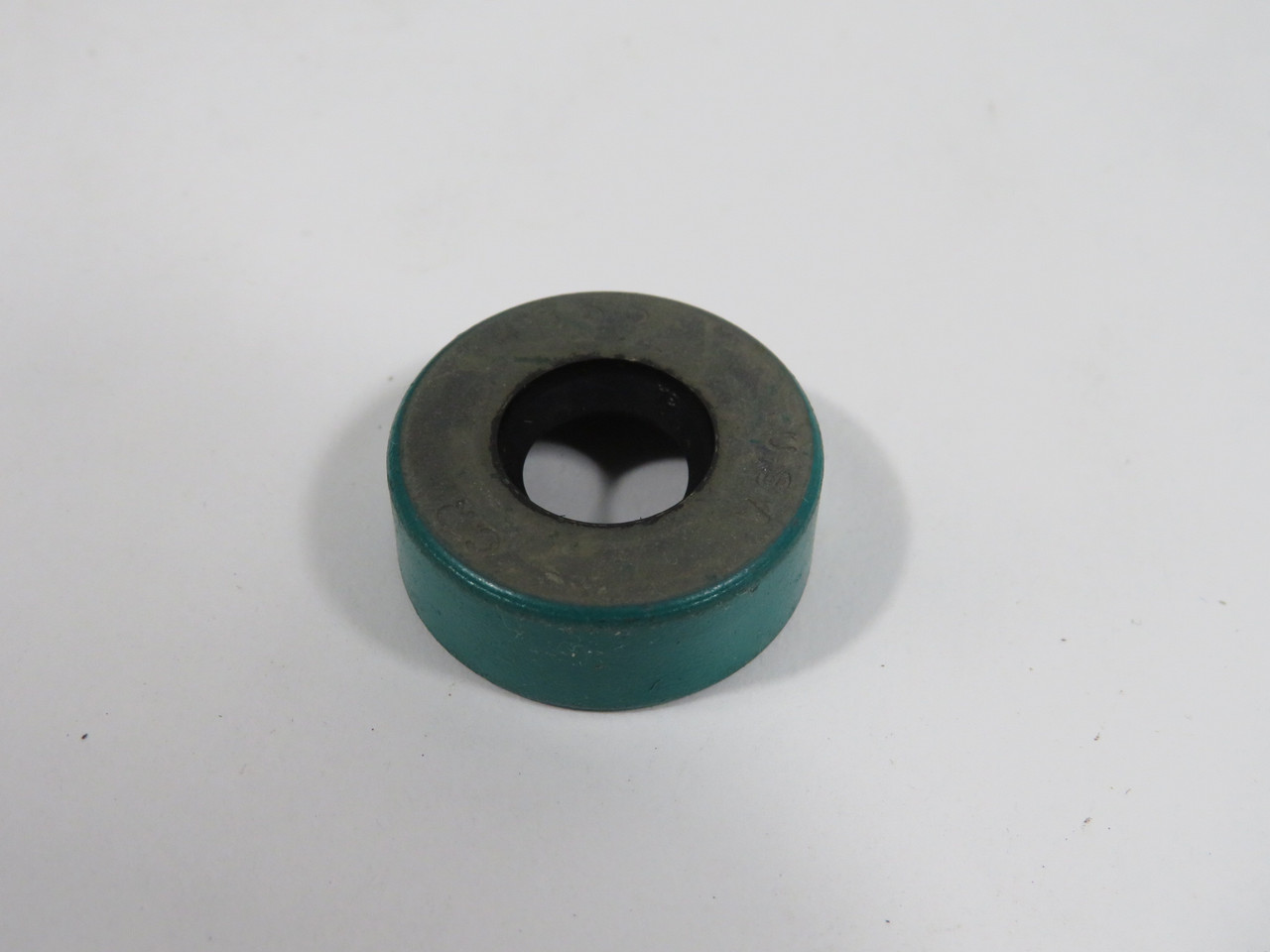 Chicago Rawhide 4355 Oil Seal 0.438" ID 0.999" OD 0.375" W NEW
