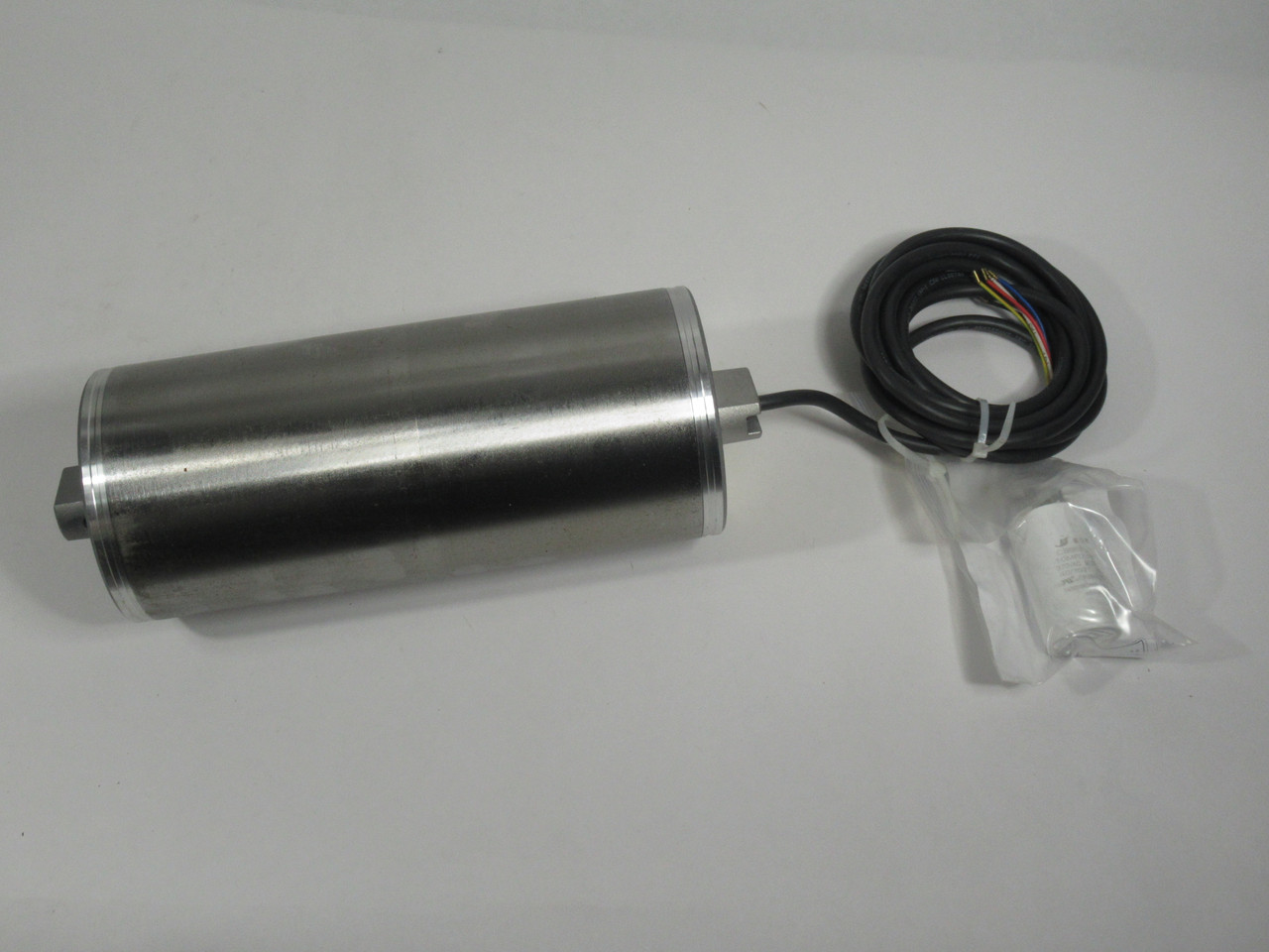 Interroll Q6283 Drum Motor 0.1HP 48FPM 110-115V 1ph 1.45-1.5A 10MFD 60Hz NOP