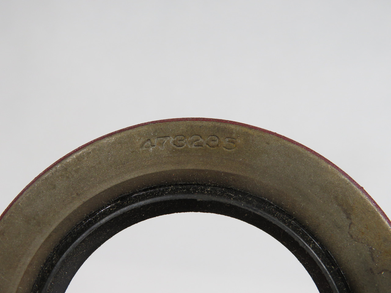 National 473235 Oil Seal 1.687" ID 2.627" OD 0.312" W SHELF WEAR NOP