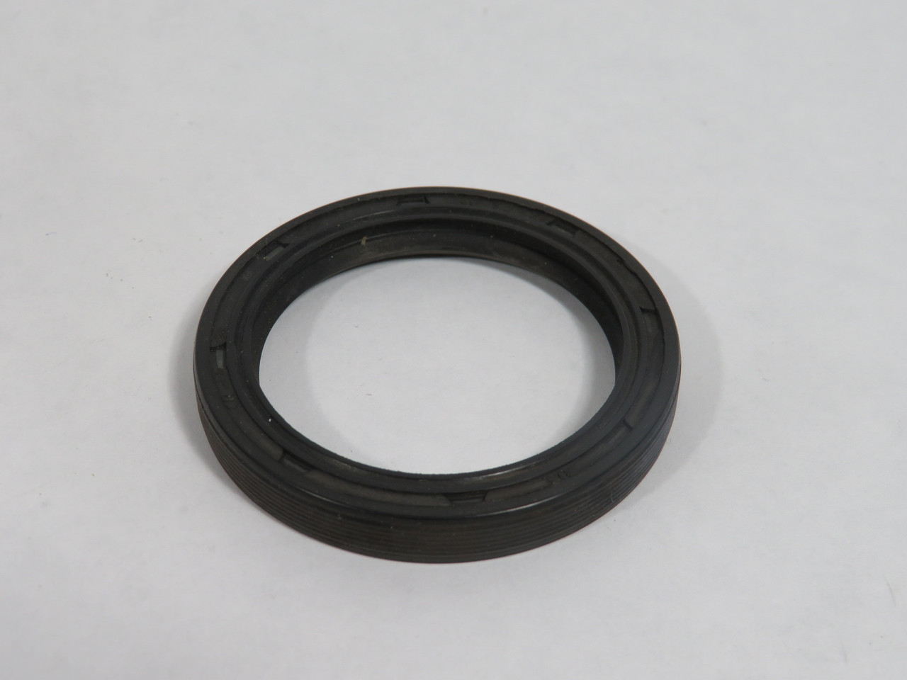Chicago Rawhide 15801 Nitrile Oil Seal 40mm ID 52mm OD 7mm W NEW