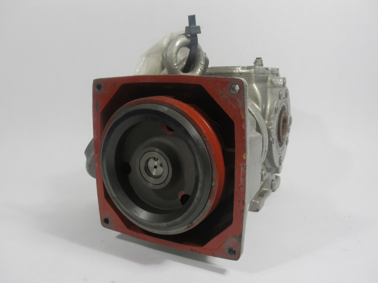 Sew-Eurodrive SA47/A Gear Reducer 32.48:1 Ratio 1540lb-in 0.75HP@1700RPM USED