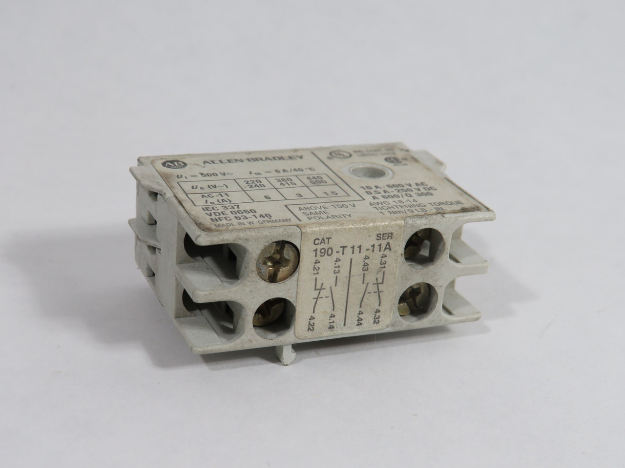 Allen-Bradley 190-T11-11 Series A Trip Indicator 10A@600VAC 0.5A@250VDC USED