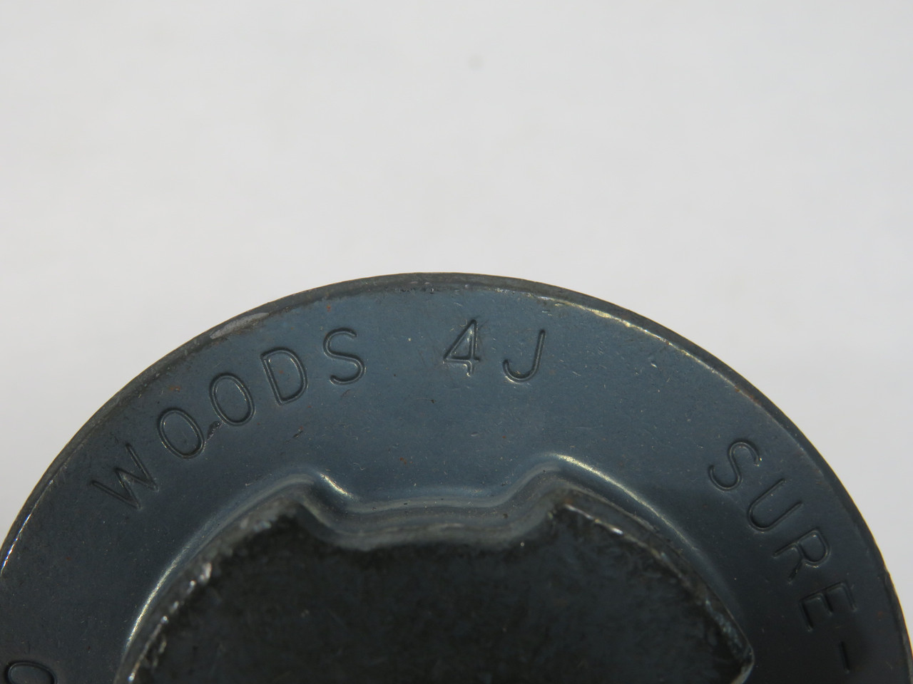 TB Wood's 4J12 Sleeve Coupling Flange 1/2" Bore 2.5" OD 55/64" LTB USED