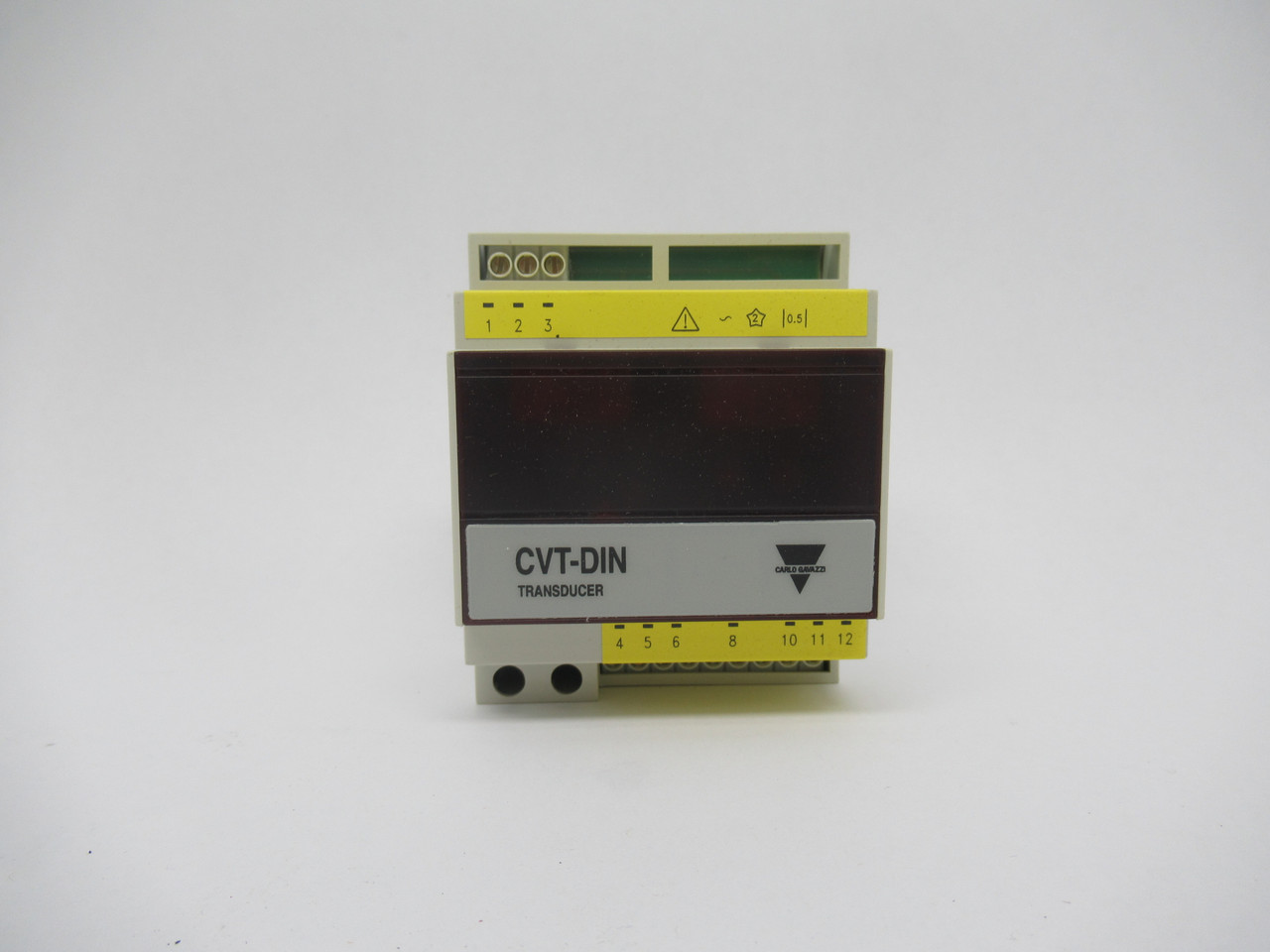 Carlo Gavazzi CVT-DIN Transducer 230VAC 5VA Input 5A 500VAC AV5.A.D.0.3.XX NEW