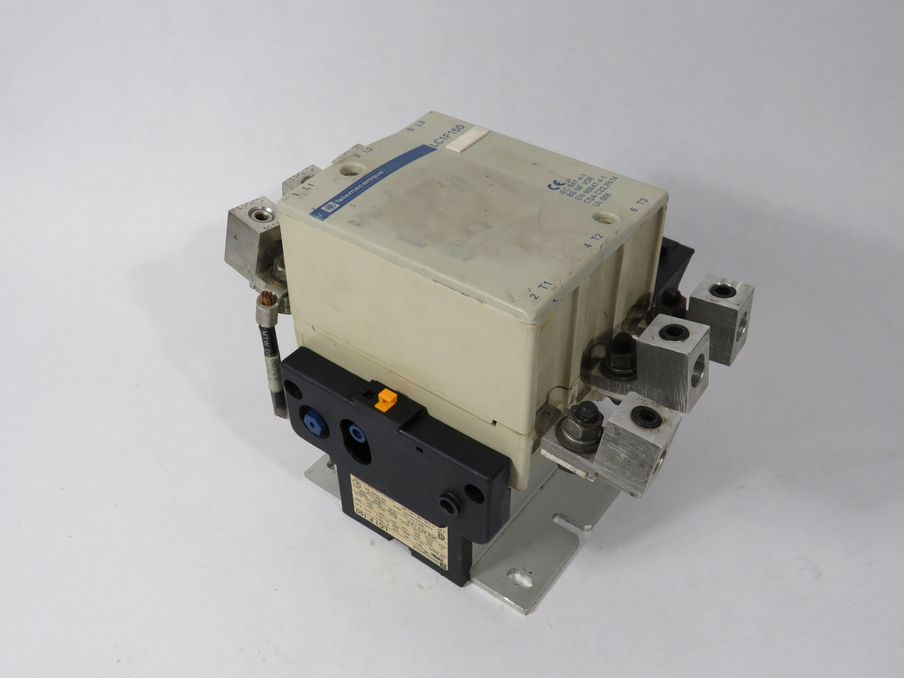 Telemecanique LC1F150BD Contactor 24VDC 250A 3-Pole COSMETIC DAMAGE USED