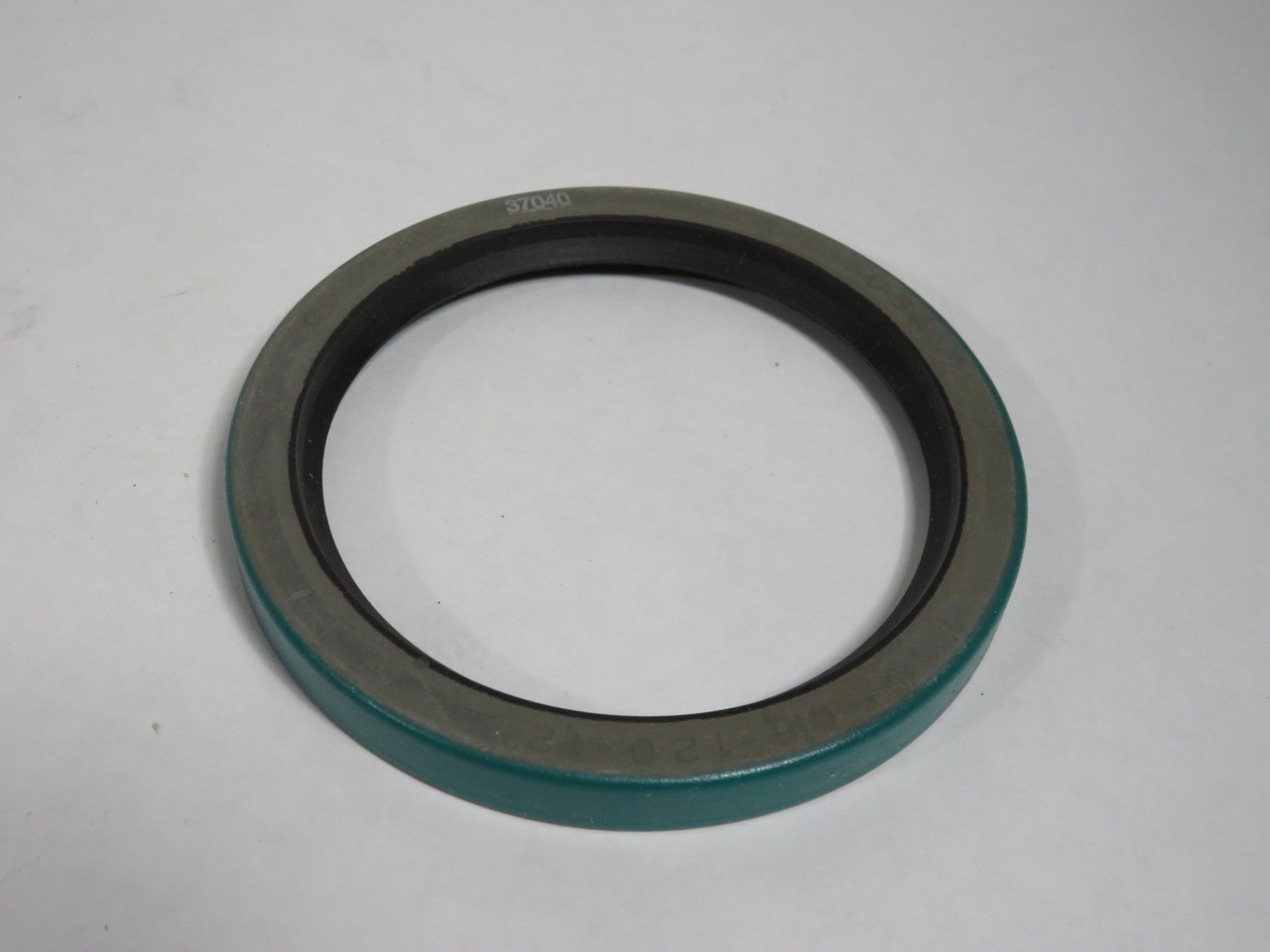 Chicago Rawhide 37040 Oil Seal 95mm ID 120mm OD 12mm W BOX DAMAGE NEW