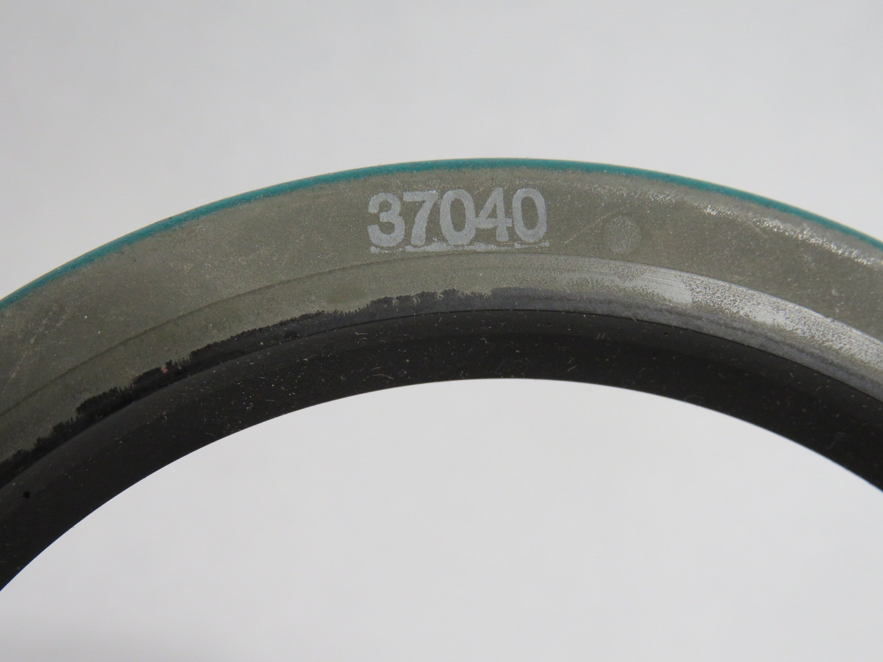 Chicago Rawhide 37040 Oil Seal 95mm ID 120mm OD 12mm W BOX DAMAGE NEW