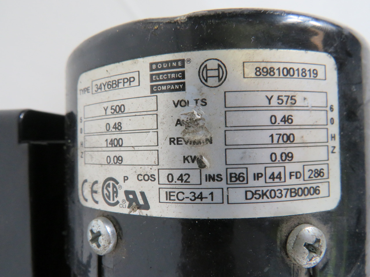 Bodine 0.09kW 1700RPM 575V 0.46A 60Hz C/W Speed Reducer & Motor Suppressor USED