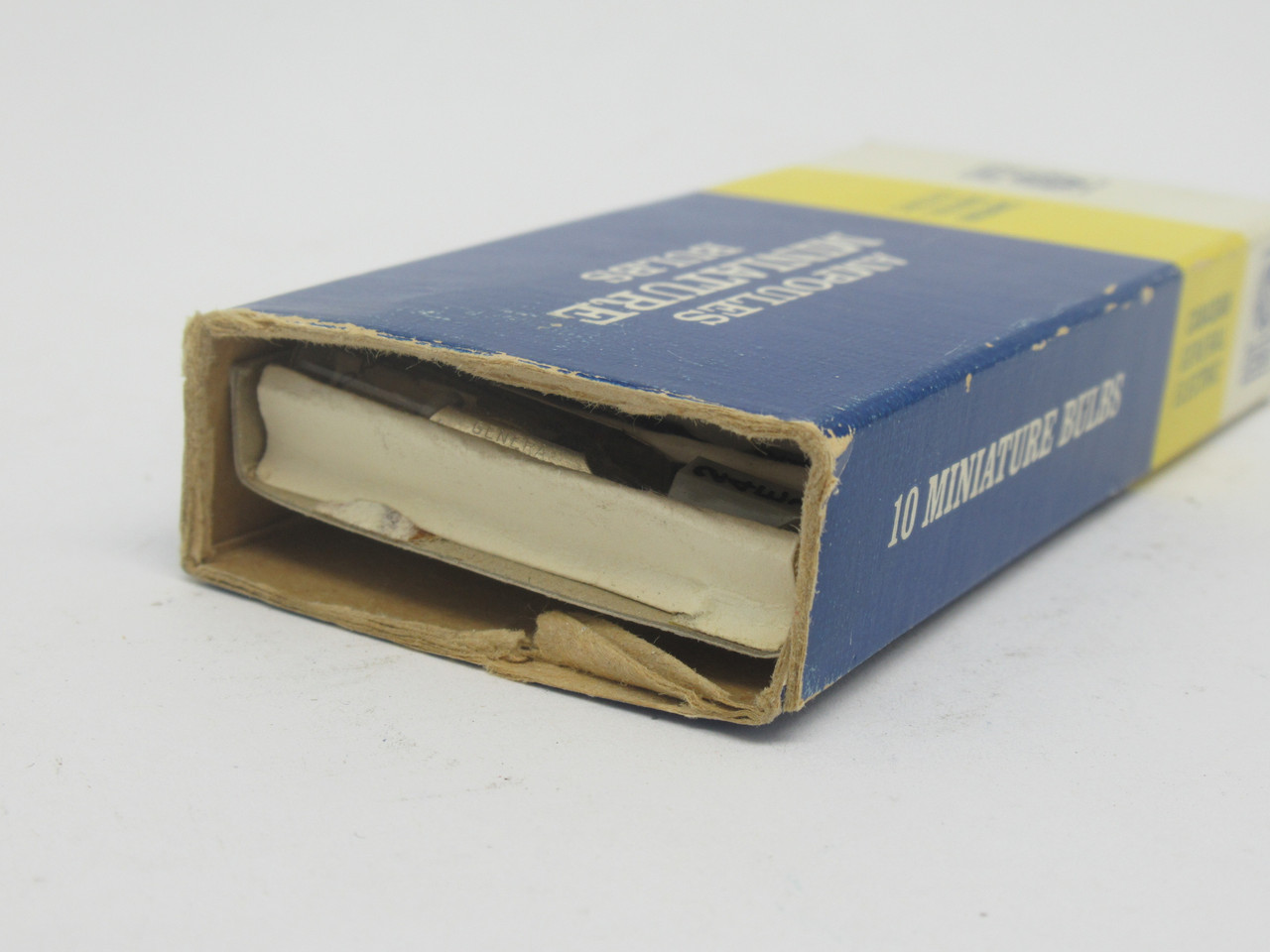 General Electric 24E1 Miniature Slide Base Bulb 24V .032-.038A 10Pk BOX DMG NEW