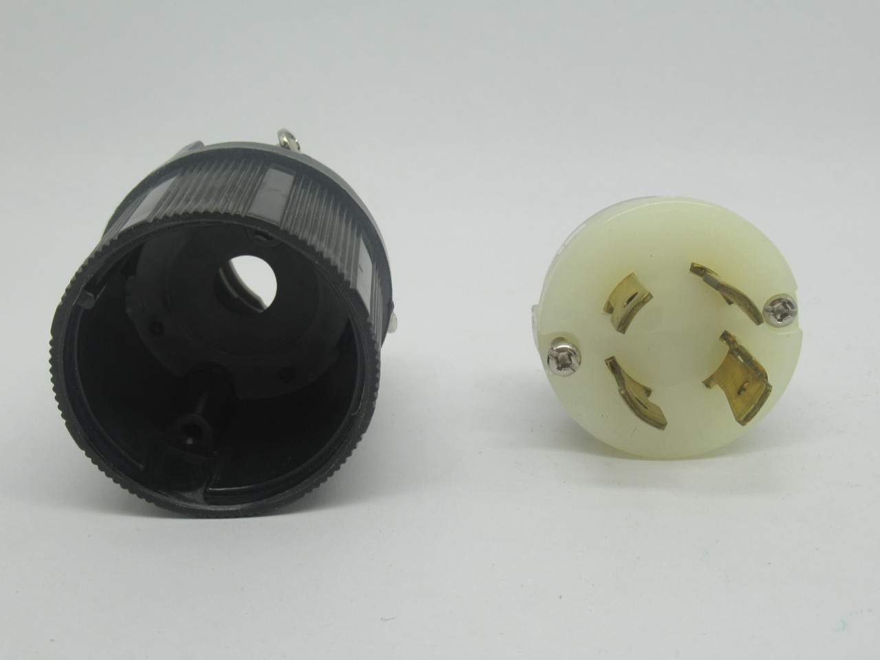 Cooper Arrow Hart CWL1430P Hartlock Plug 125/250V 30A 3P 4W NEW