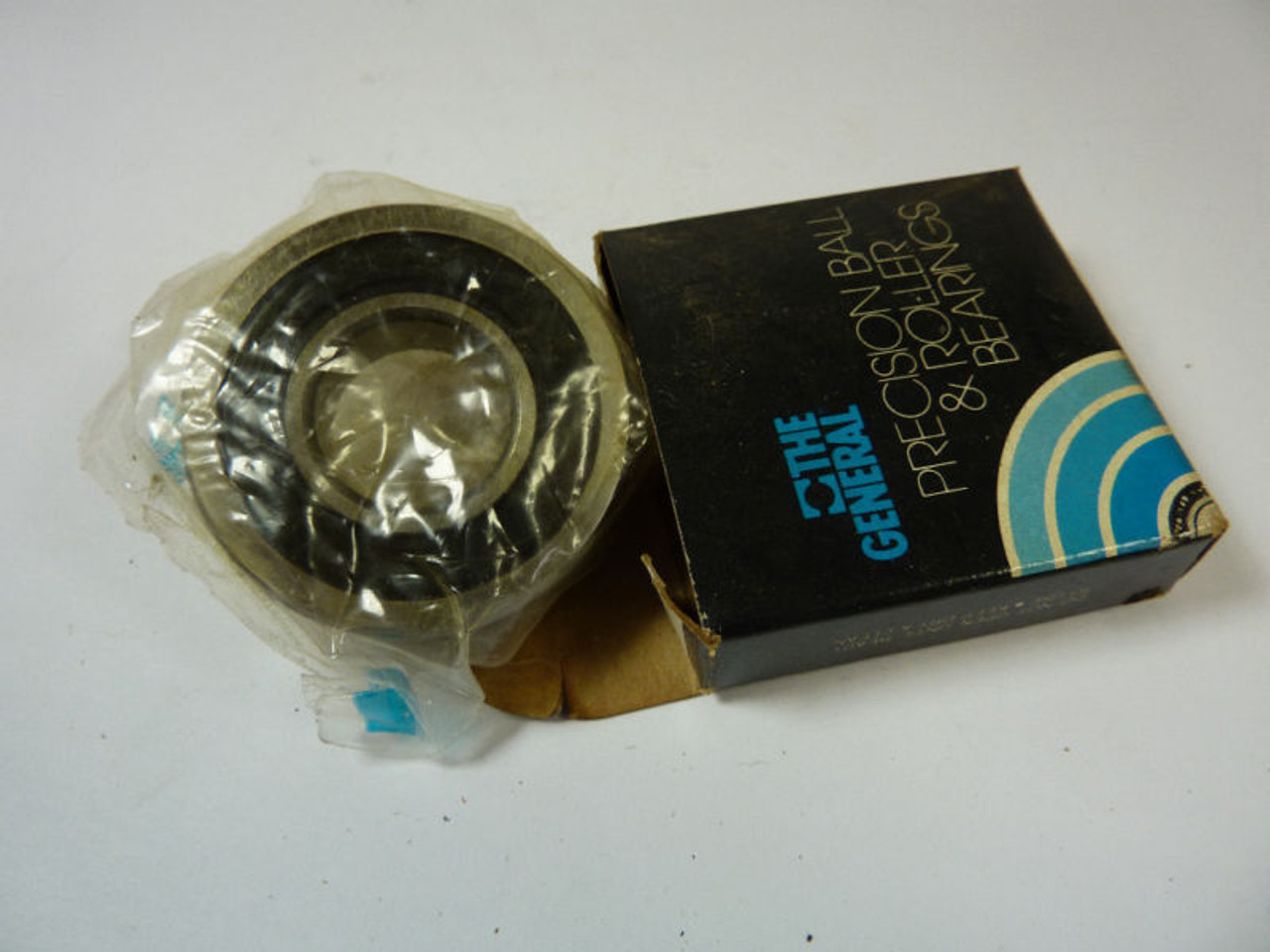 The General 22812-88 Ball Bearing ! NEW !