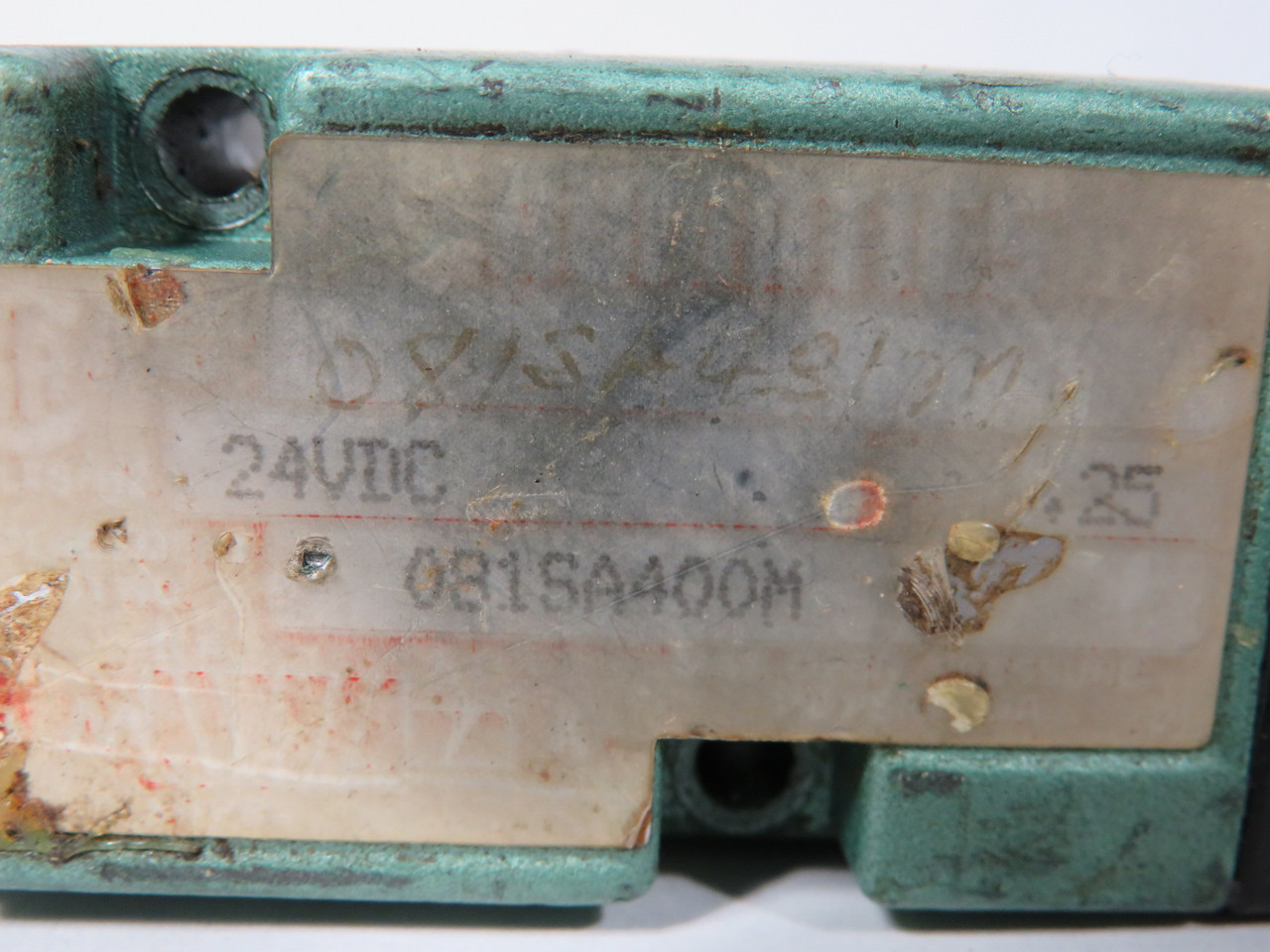 Numatics 081SA400M Solenoid Valve 24VDC 0.25A 6.0W USED