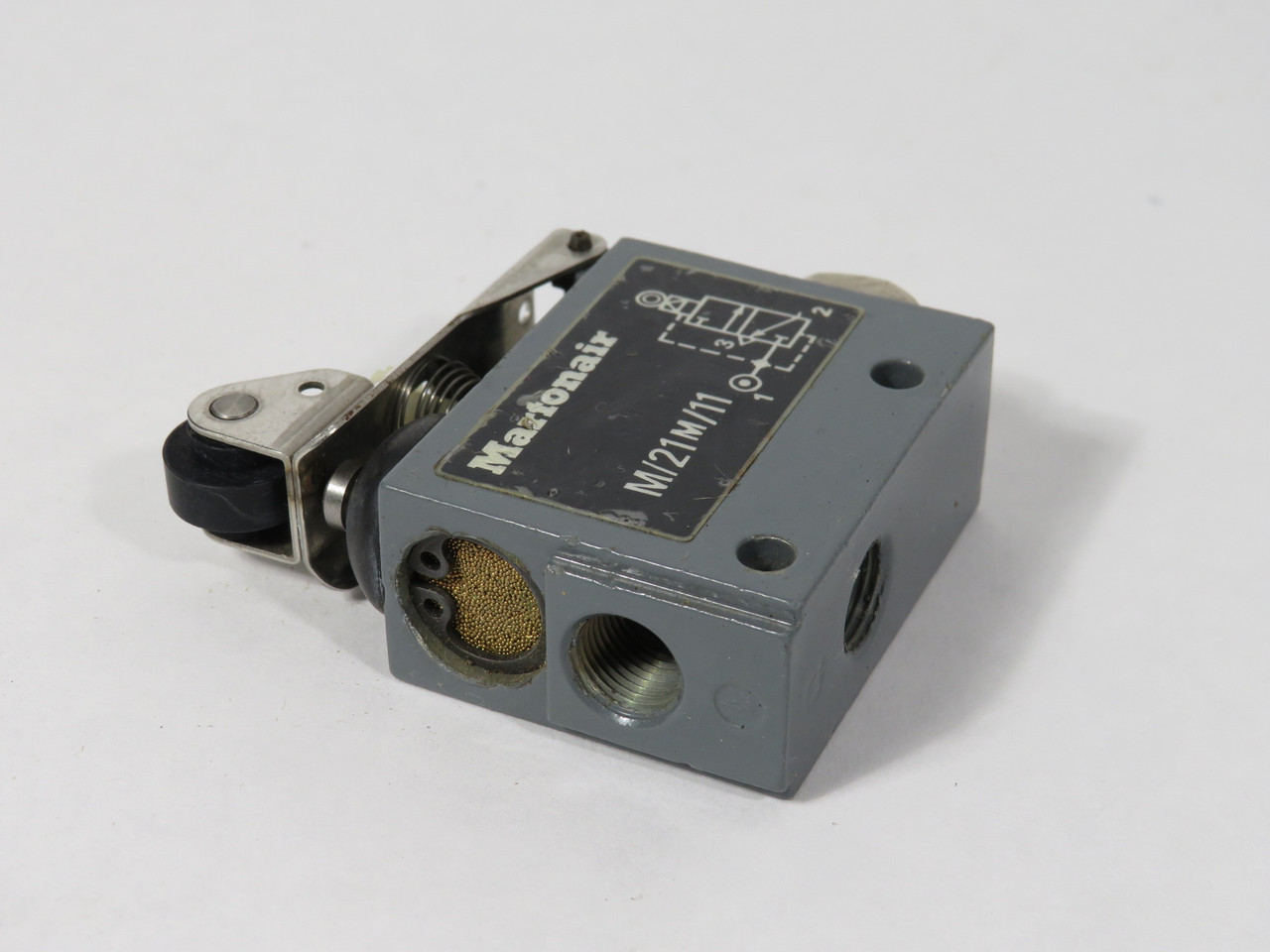Martonair M/21M/11 Inline Roller-Actuated Valve 1/8" NPT SHELF WEAR NOP