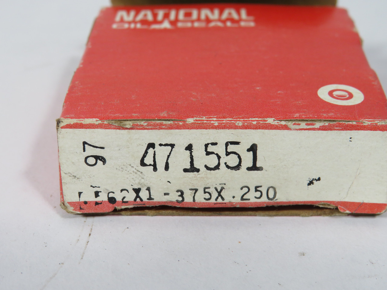 National Federal Mogul 471551 Oil Seal 0.562" ID 1.375" OD 0.250" W NEW